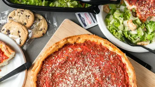 Giordano's — restaurant near the Chicago water taxi dock